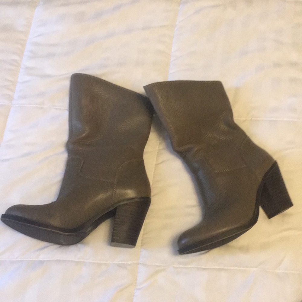 BRAND NEW LUCKY BRAND BOOTS